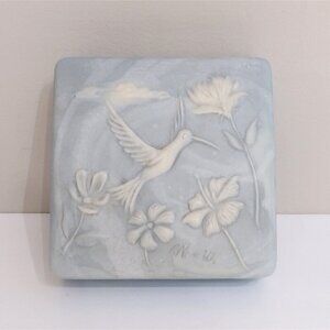 Vtg Signed Robert Nemith Hummingbird & Floral Inlay Blue Soapstone Trinket Box